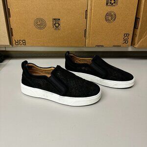 Vionic Kimmie Perf - black - size 9